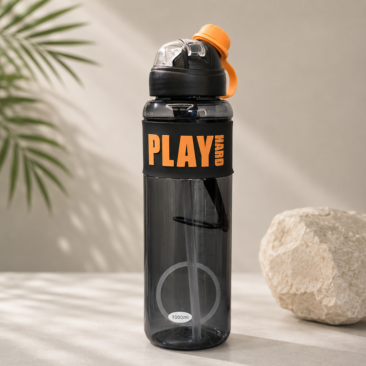 قمقمه ورزشی مدل Play مدل نشکن ظرفیت ۱ لیتر