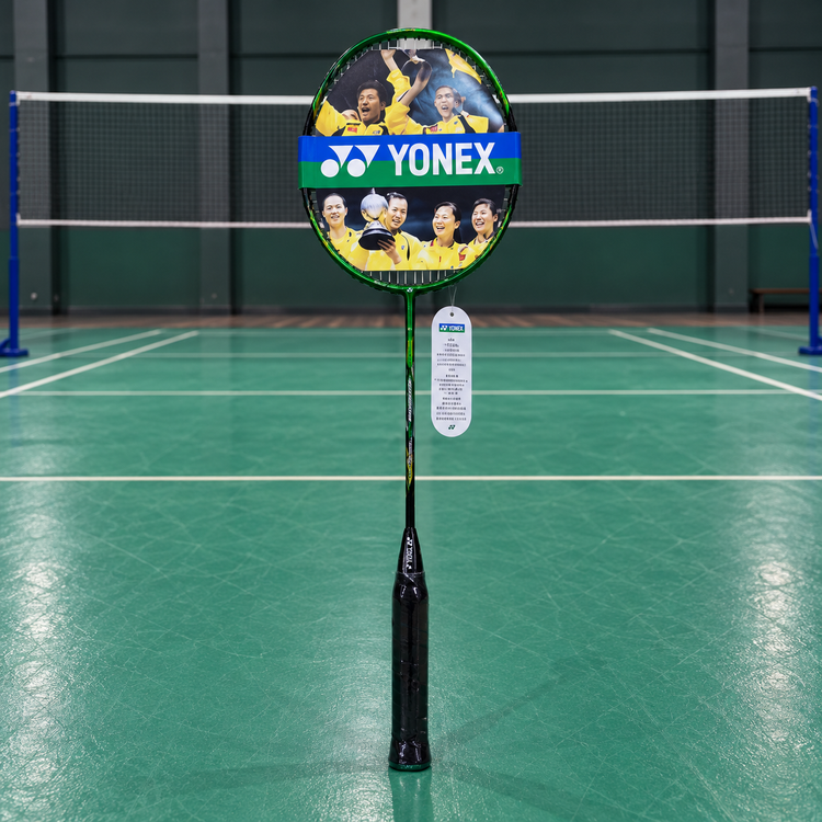 راکت بدمینتون یونکس کربن دار YONEX مدل ASTROX + هدیه